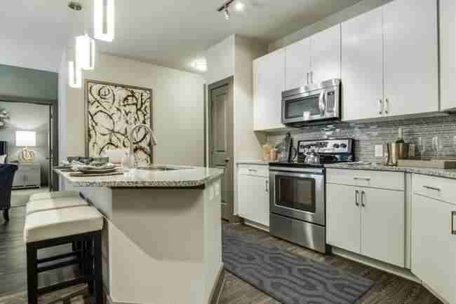 2217 Milam St - Photo 2 of 10