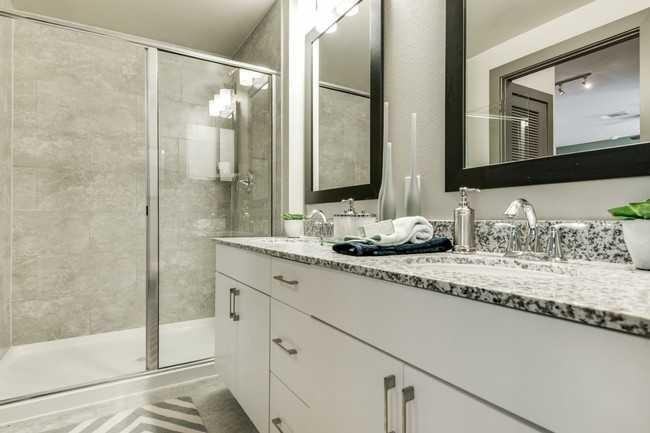 2217 Milam St - Photo 3 of 10