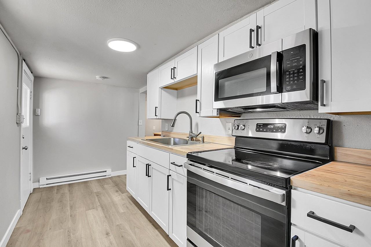 2545 Miner Street - Photo 3 of 11