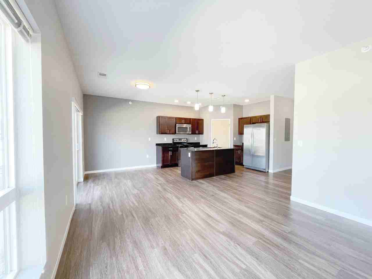 Coulee Ridge Apartments and Twin Homes - Photo 6 of 20