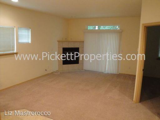 143 N Lafayette Ave - Photo 3 of 7