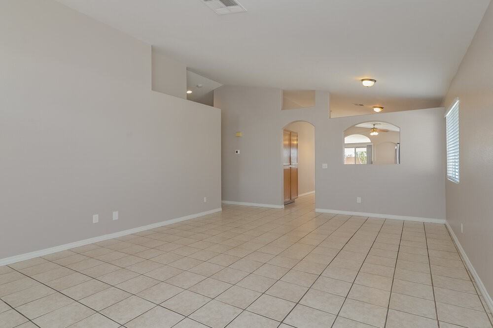 6563 Grand Oaks Dr - Photo 4 of 16