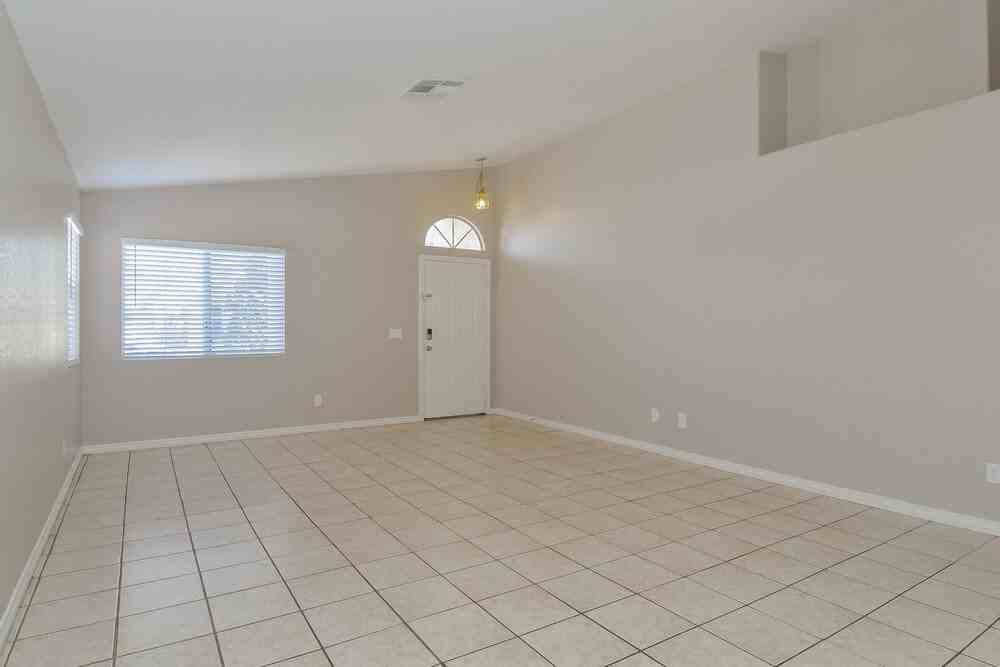6563 Grand Oaks Dr - Photo 5 of 16