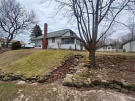 featured image of 21 N Walk