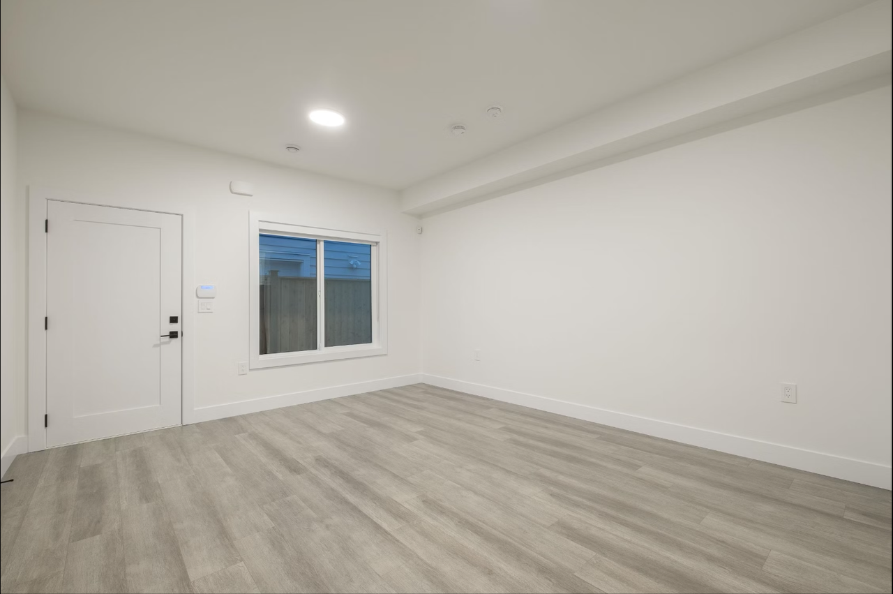 1404 Pipeline Road - Photo 2 of 5