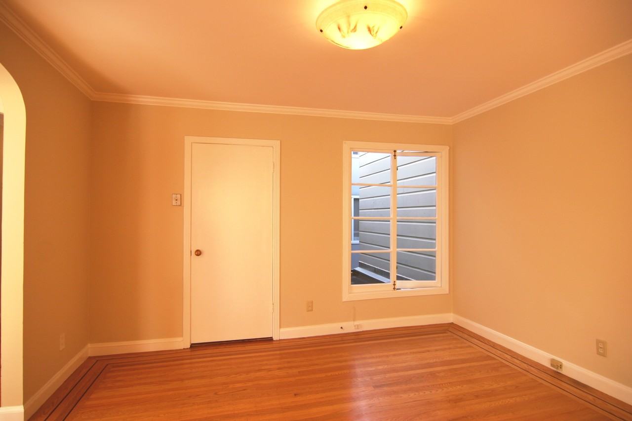 2844 Gough St - Photo 2 of 6