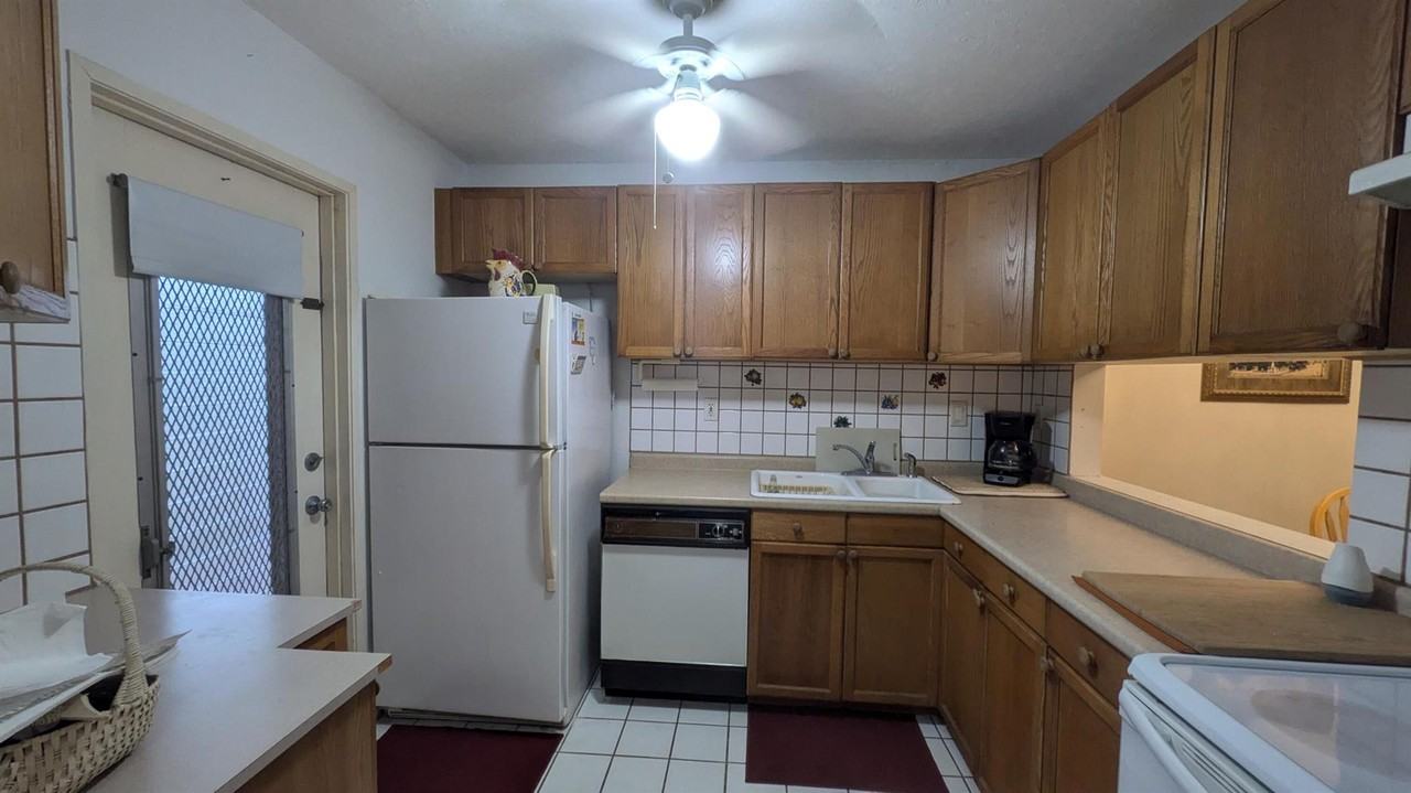 2647 Garden Dr N ##210 - Photo 7 of 44