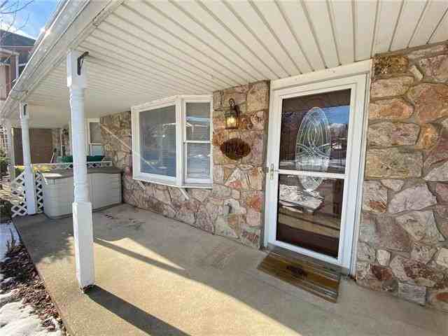 1843 Aster Rd - Photo 3 of 42
