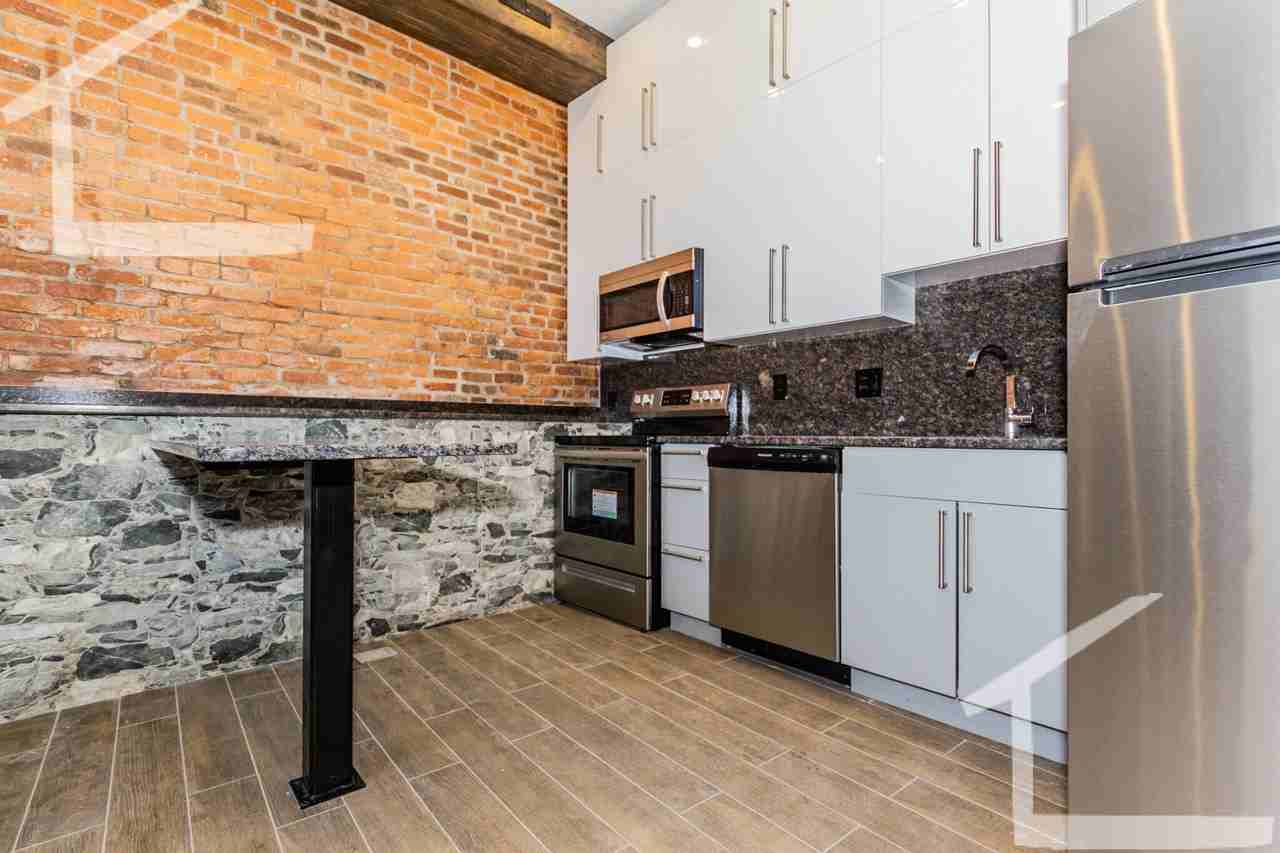 Commonwealth Ave #101 - Photo 2 of 9