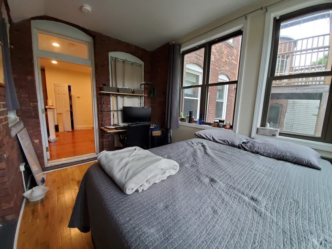 191 Winthrop Rd #4 - Photo 6 of 20