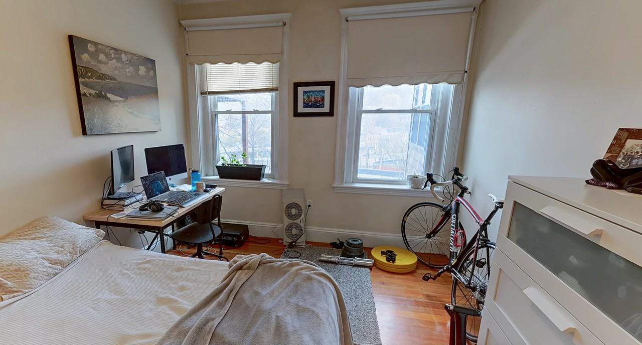 191 Winthrop Rd #4 - Photo 7 of 20