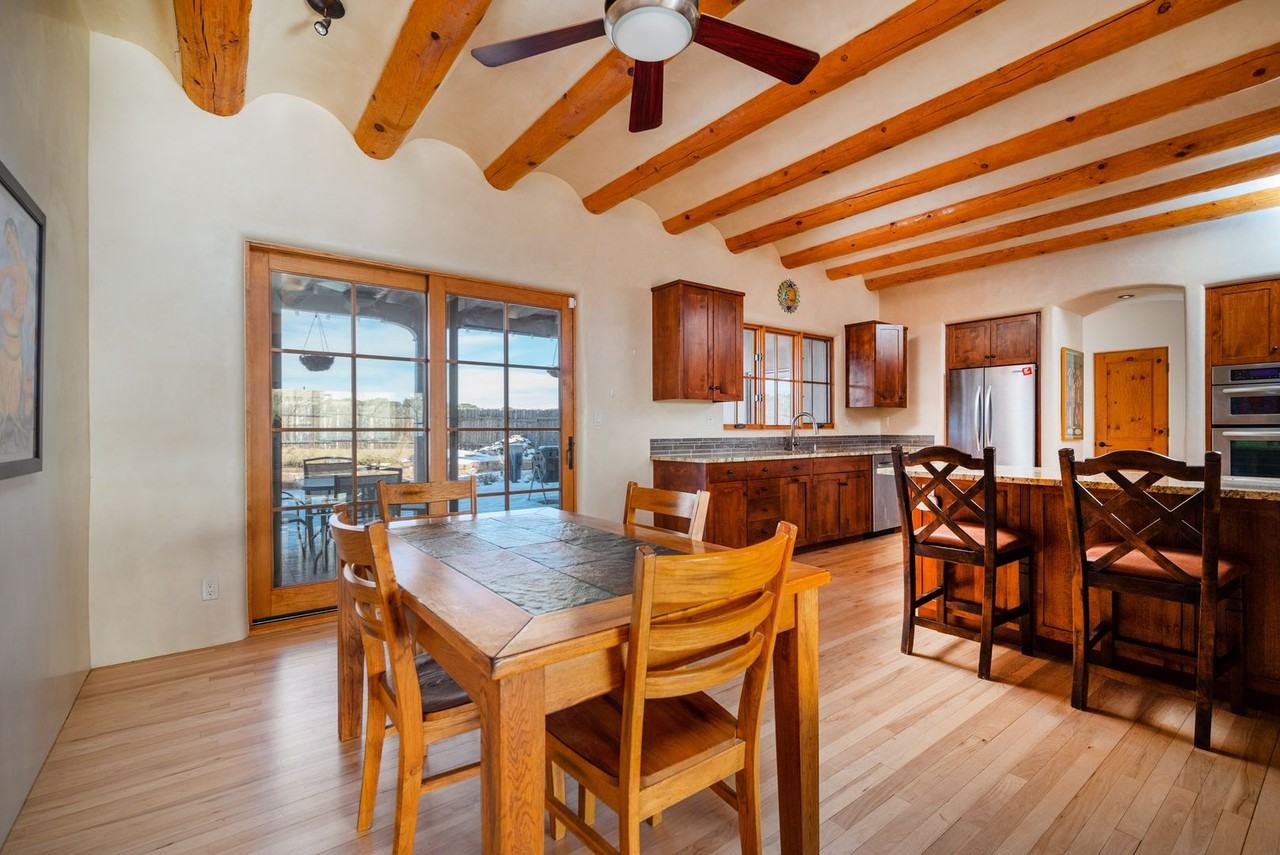 33 Camino San Lucas - Photo 3 of 29