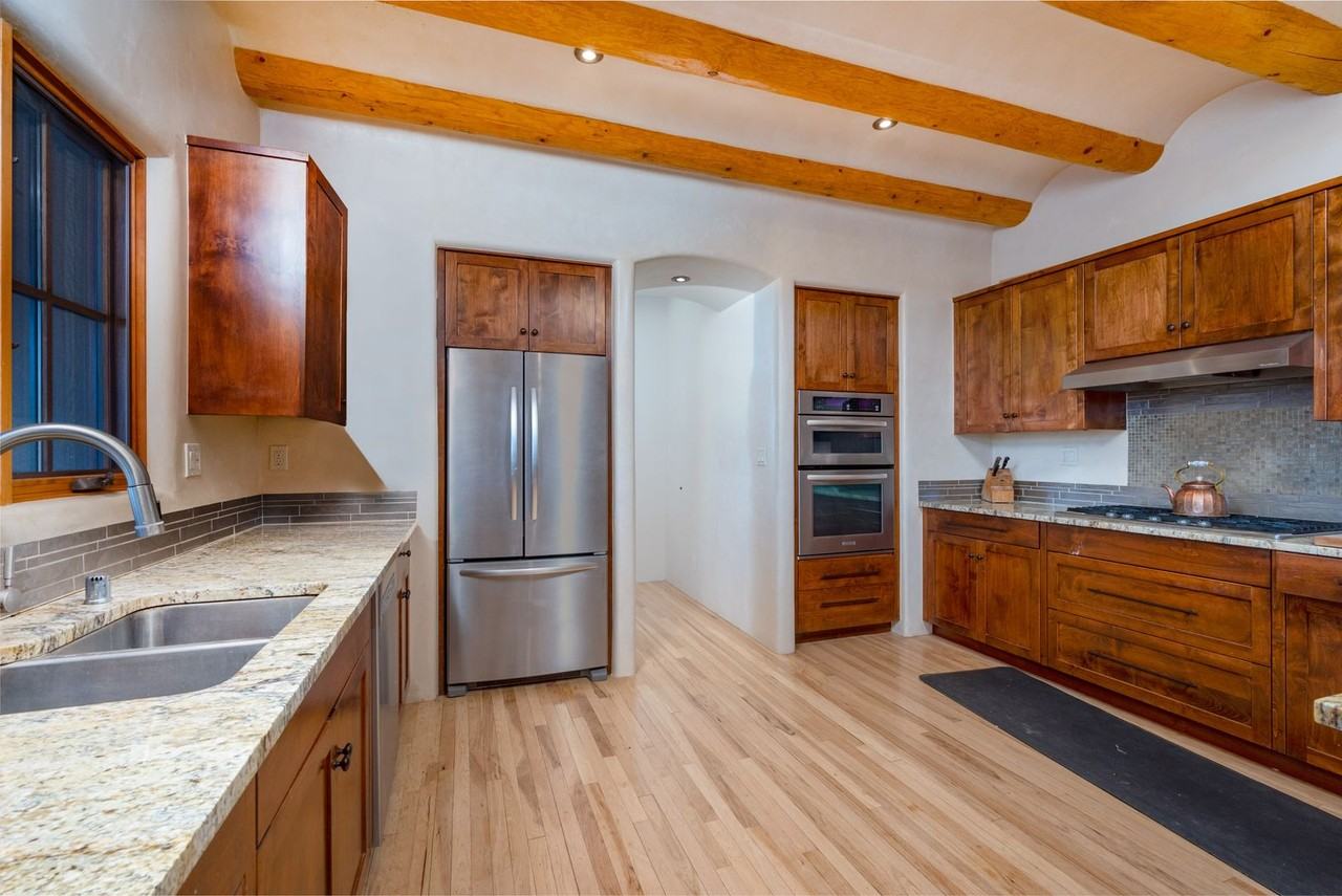 33 Camino San Lucas - Photo 4 of 29