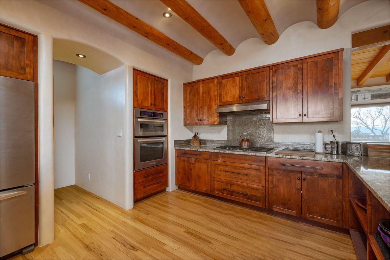 33 Camino San Lucas - Photo 5 of 29