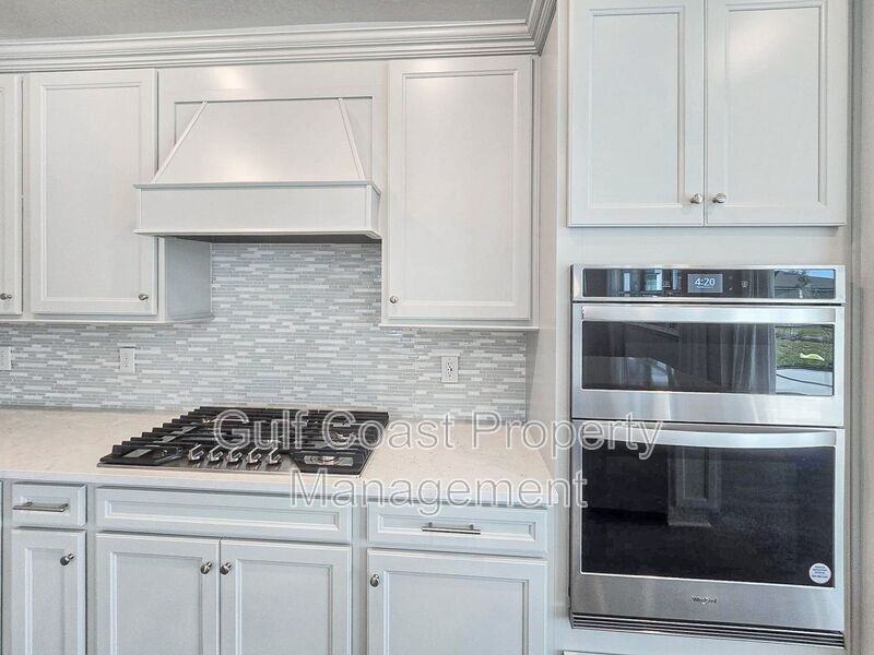 11224 Shoreline Trl - Photo 5 of 40