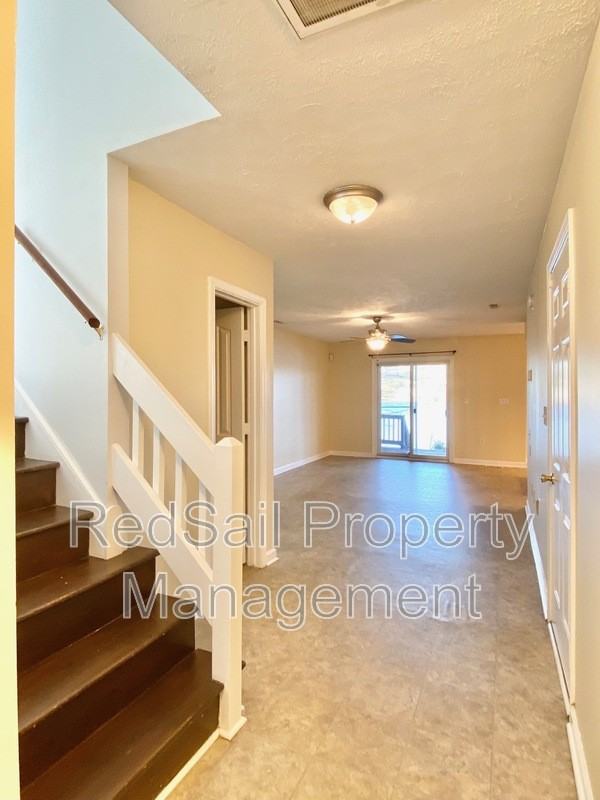103 Reflection Ln - Photo 3 of 25