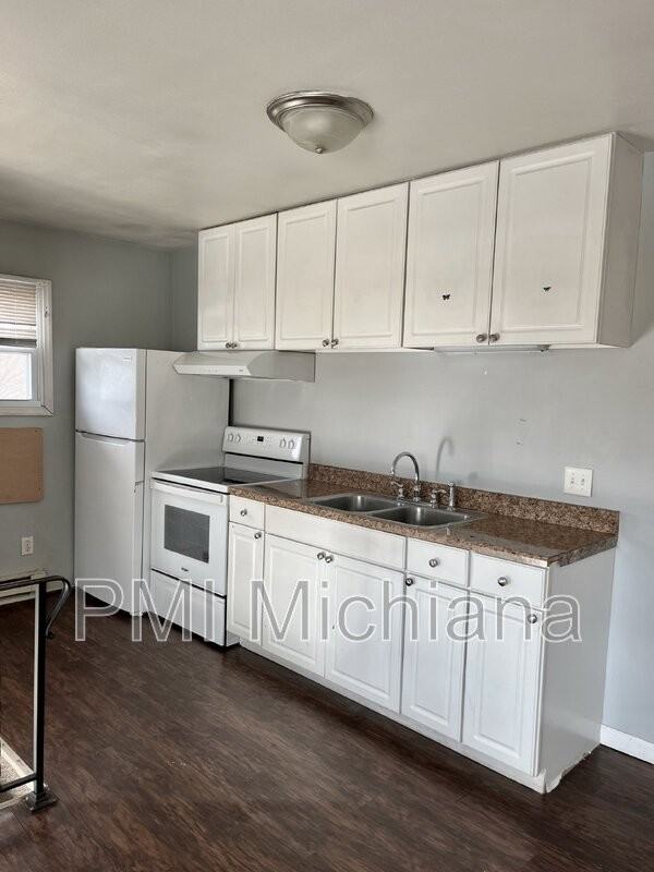 2252 Huey St - Photo 3 of 8