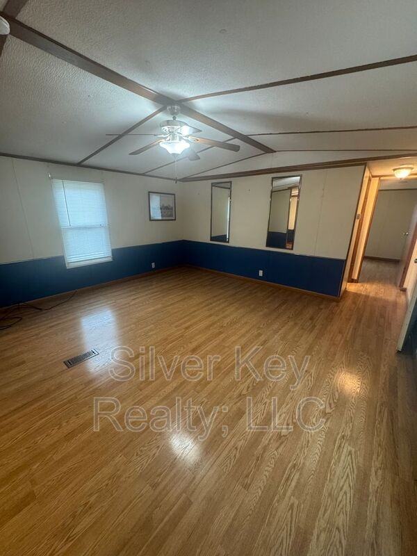 3000 Congress Pkwy S #14 - Photo 4 of 12