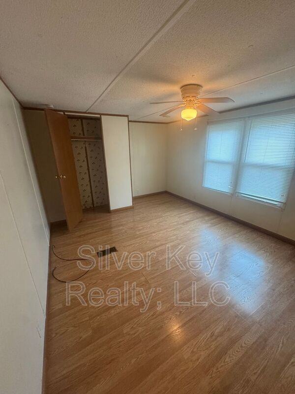 3000 Congress Pkwy S #14 - Photo 5 of 12