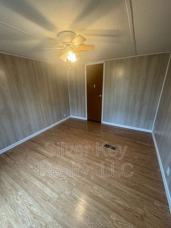 3000 Congress Pkwy S #14 - Photo 7 of 12