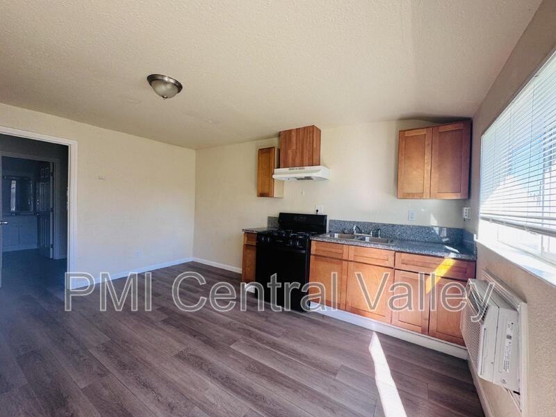 1508 Mono Drive #2 - Photo 2 of 11