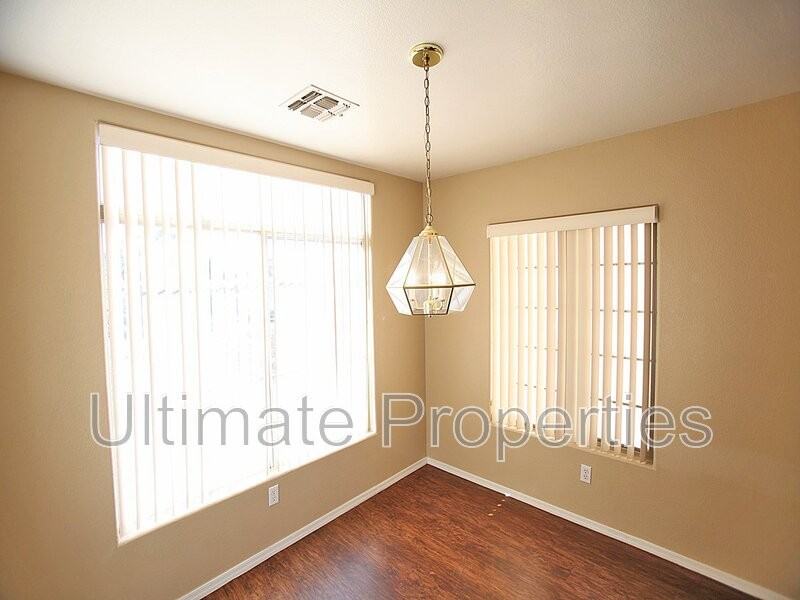 8570 W Rue De Lamour - Photo 6 of 27