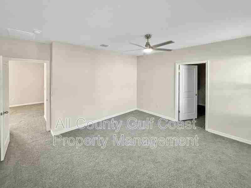 3379 Hilltop Cir - Photo 6 of 17