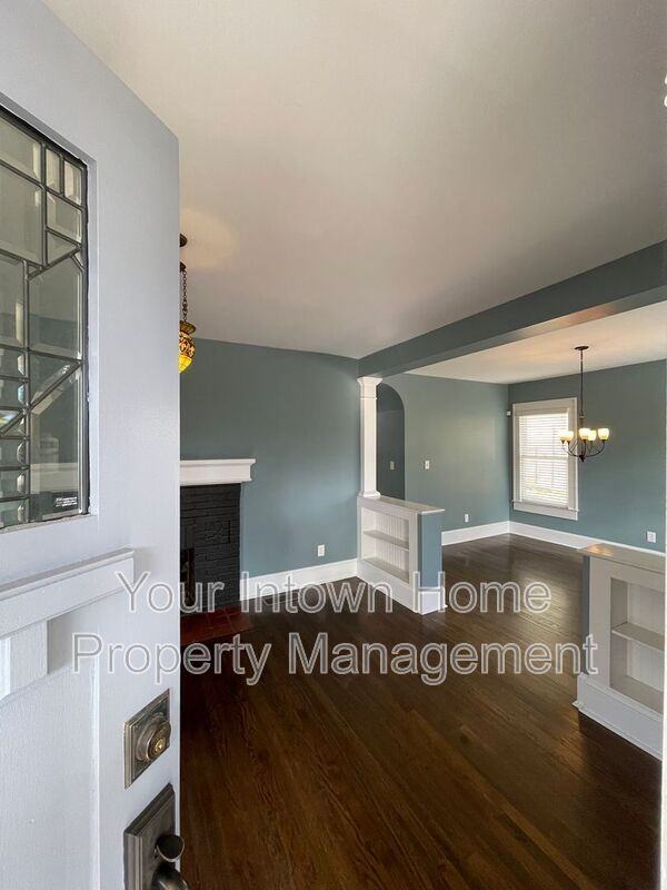 310 Kendrick Ave Se - Photo 3 of 35