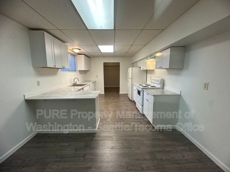 3414 S Monroe St #2 - Photo 4 of 14