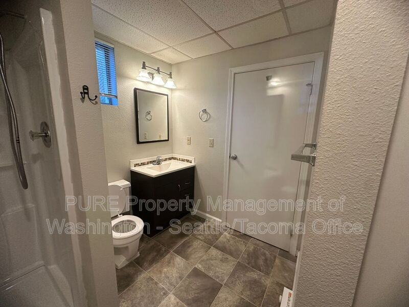 3414 S Monroe St #2 - Photo 6 of 14