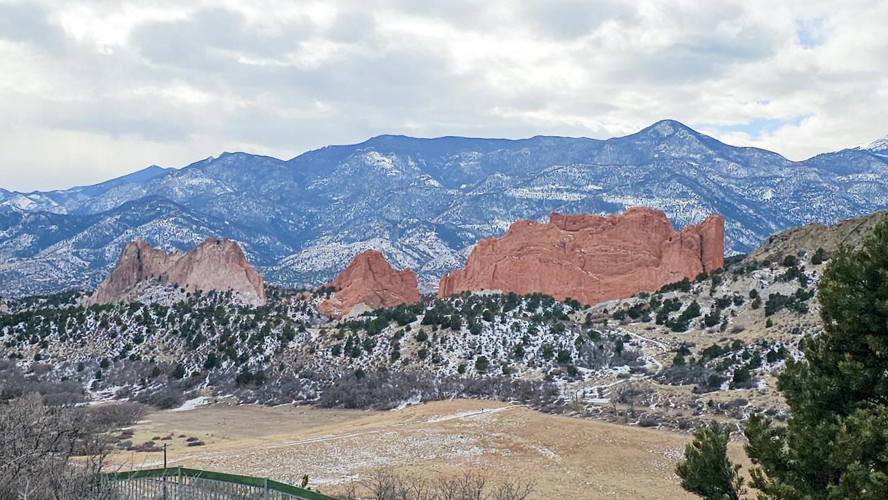 3650 Hill Cir - Photo 3 of 46