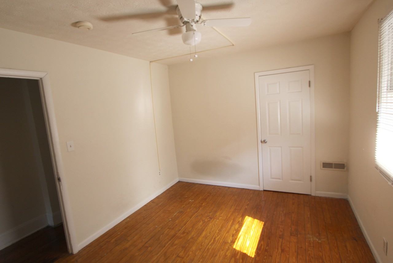 357-361 E Hudson St - Photo 3 of 7