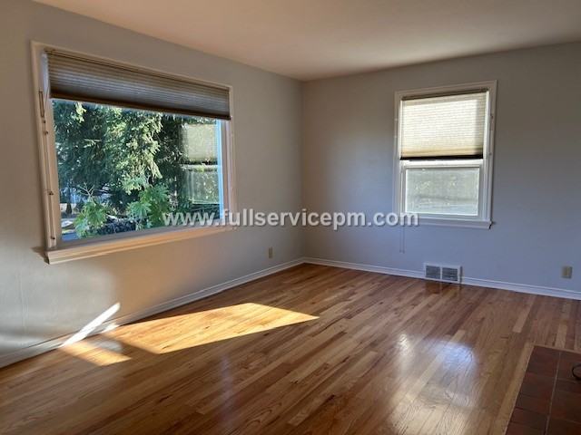 14447 46th Ave S - Photo 3 of 30