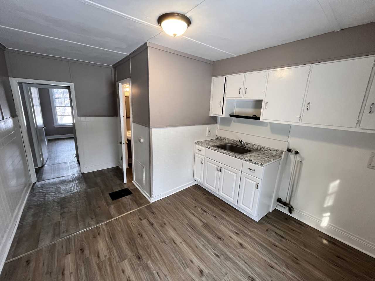 262 Clinton St - Photo 3 of 10