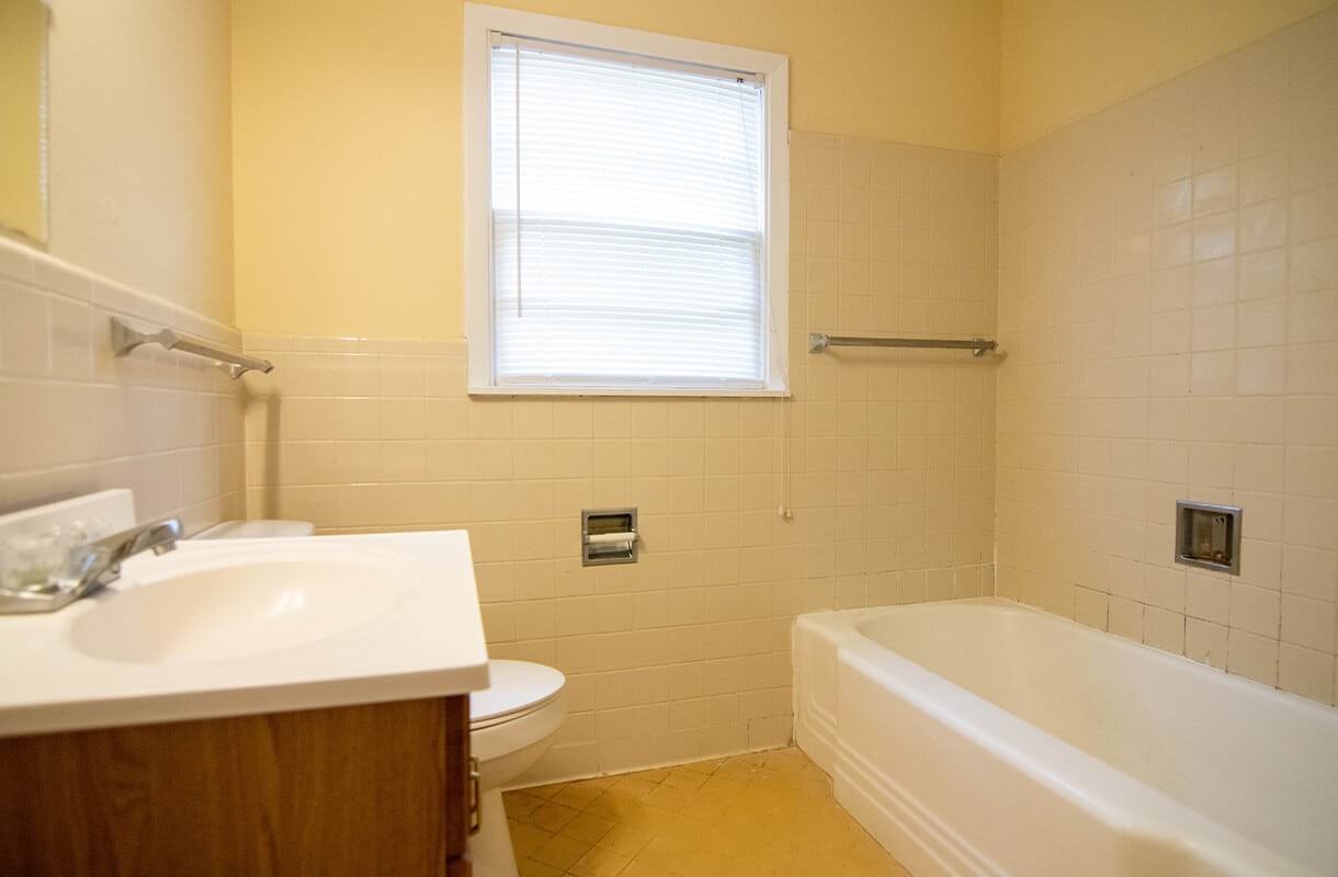 1321 California St - Photo 5 of 8