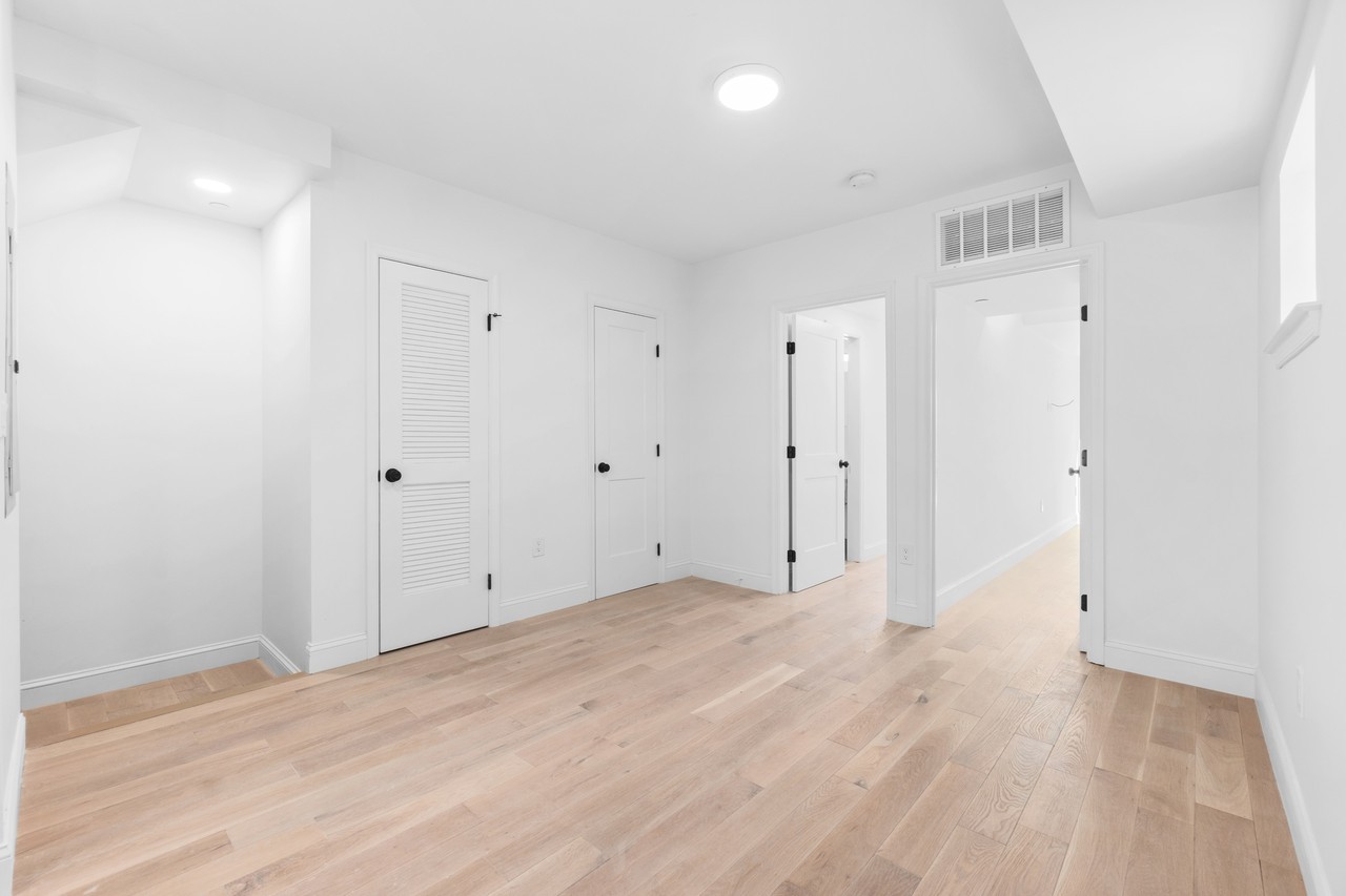 3607 13Th St Nw - Photo 2 of 32