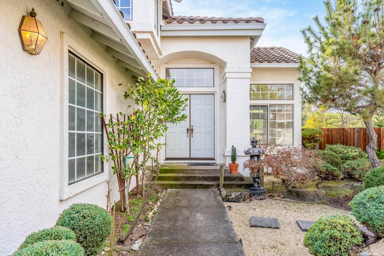 124 Jade Ct - Photo 3 of 20