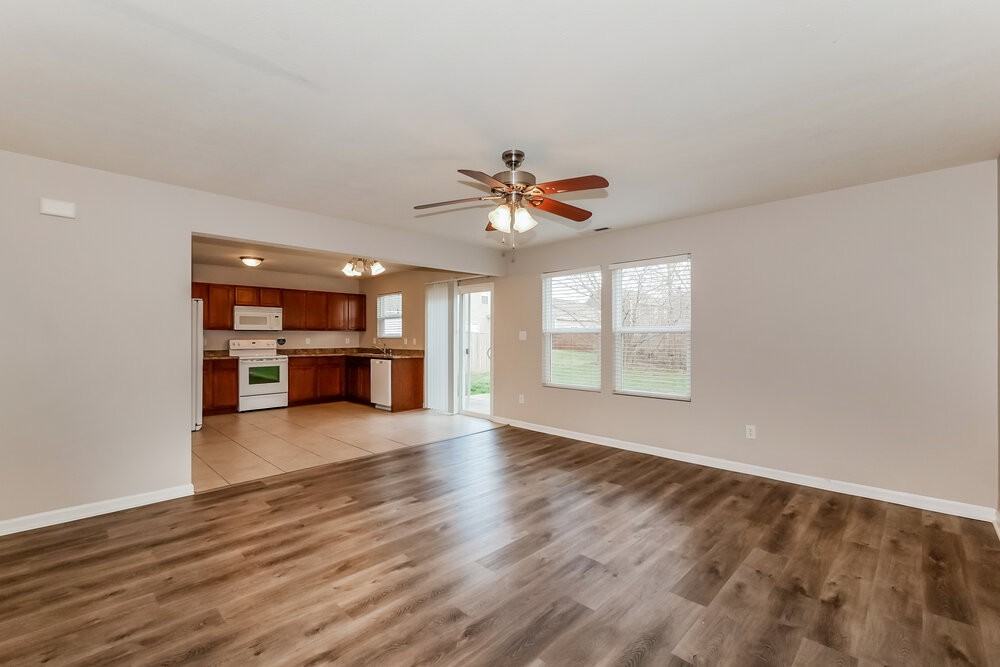 2409 Woodfield Blvd - Photo 5 of 17