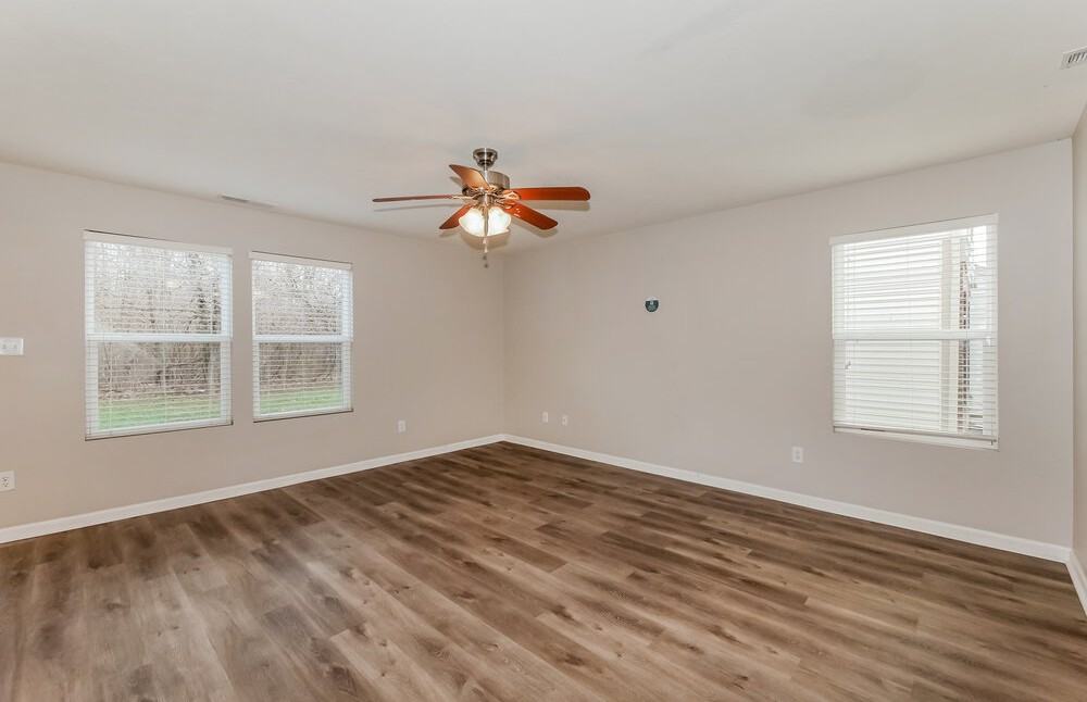 2409 Woodfield Blvd - Photo 6 of 17