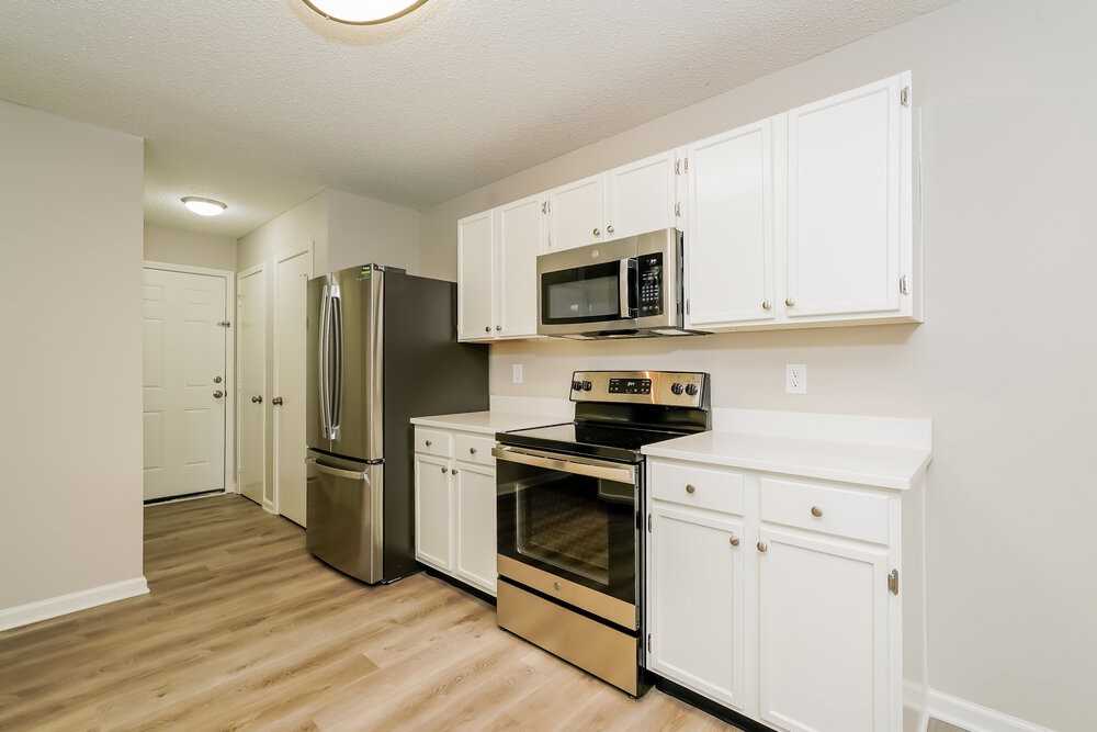 1245 Kenwood Dr - Photo 7 of 17