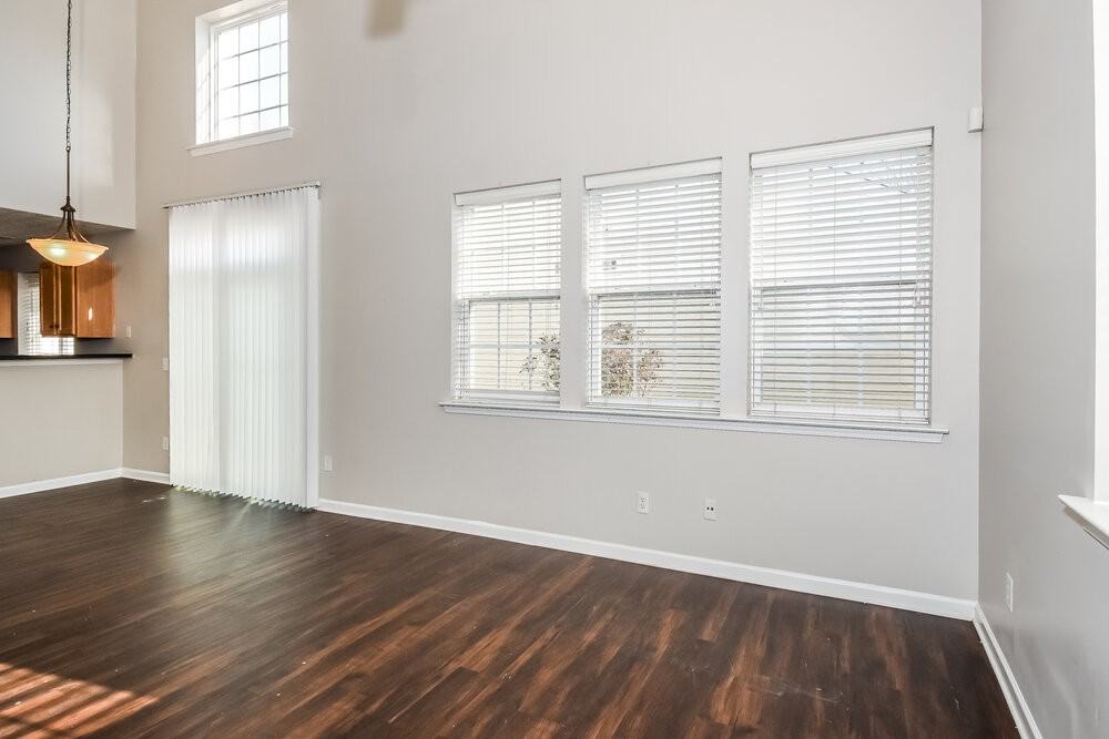 124 Swanee Ln - Photo 4 of 17