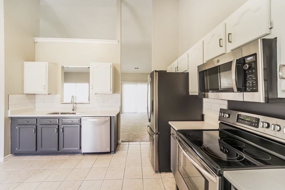 11213 Clayford Rdg - Photo 7 of 16