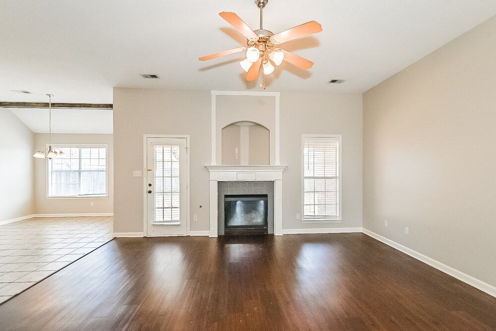 7854 Meadow Ridge Ln - Photo 4 of 17