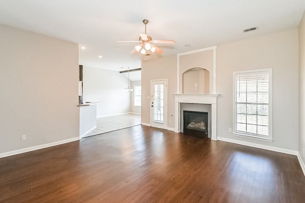 7854 Meadow Ridge Ln - Photo 5 of 17