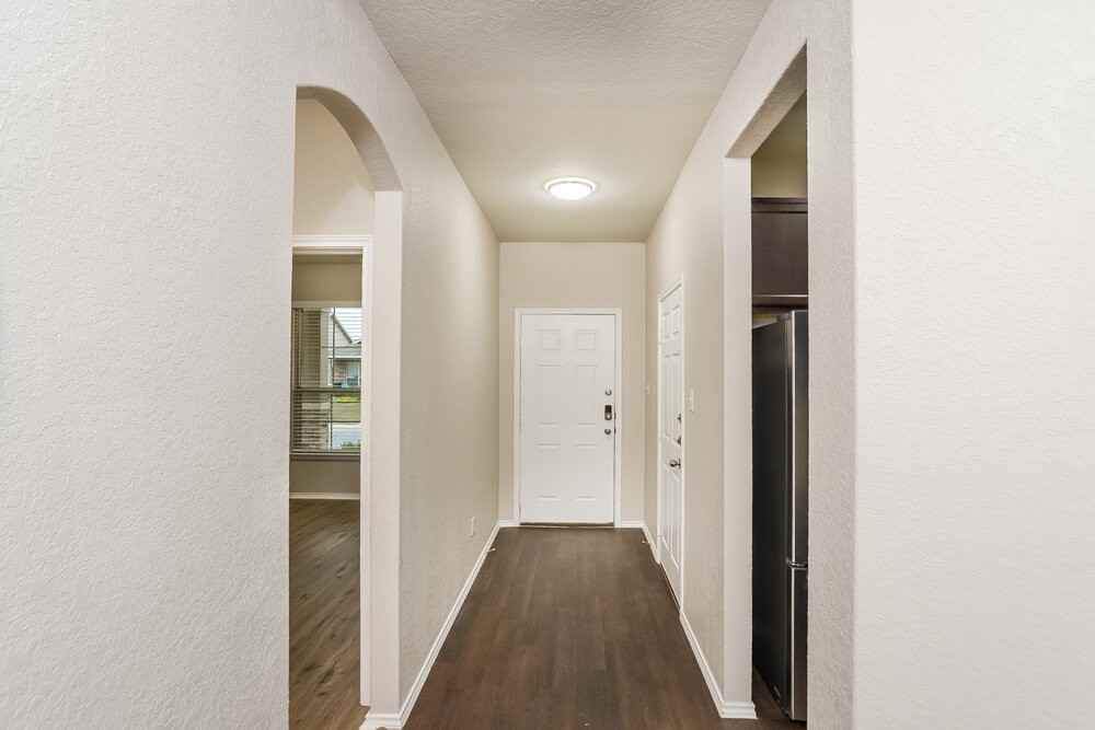 5934 Ivans Farm - Photo 3 of 16