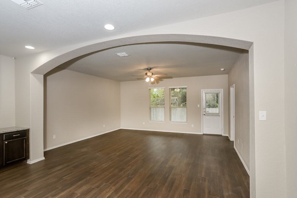 5934 Ivans Farm - Photo 4 of 16