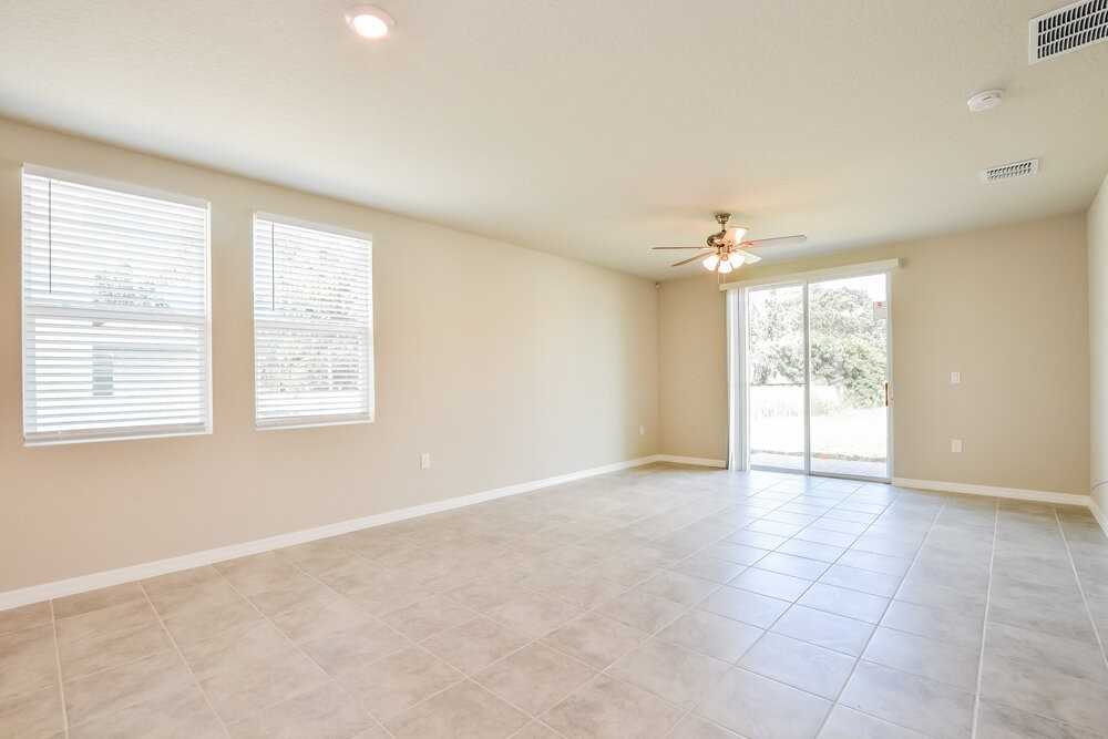 5247 Meredrew Ln - Photo 5 of 16