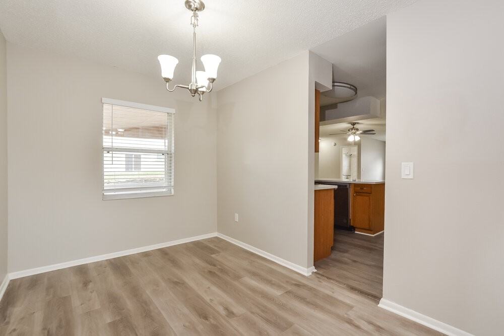 122 Winding Ridge Dr - Photo 3 of 16