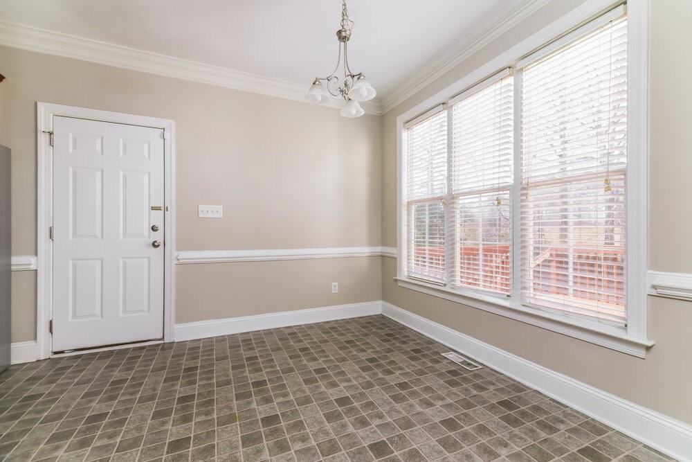 1011 Watsonia Dr - Photo 6 of 17