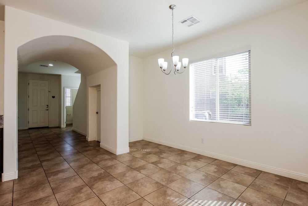 5521 E Jaeger St - Photo 5 of 17